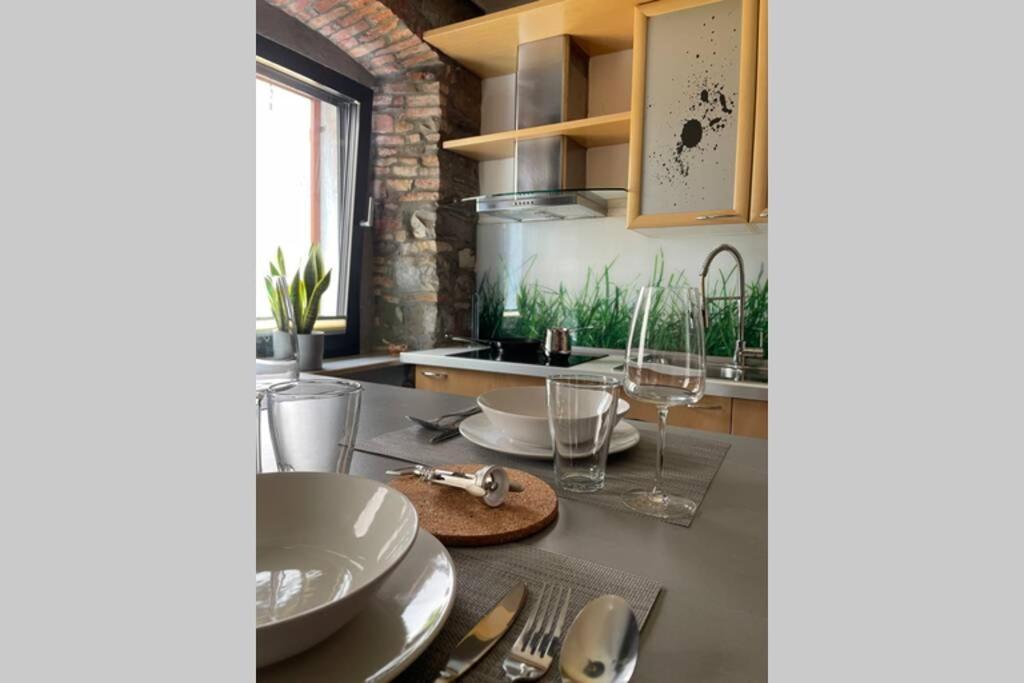 Stylish One Bedroom Apartment Near The Riva Izola Esterno foto